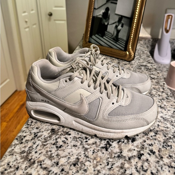 Nike Air Max - Picture 4 of 4